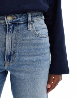 Hollister Ultra High Rise Dad Jean In Light Blue For Women Med Clean -Hollister Shop 206374011 5