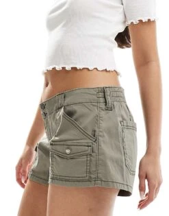 Hollister Low Rise Cargo Short In Green For Women Khaki -Hollister Shop 206685132 4