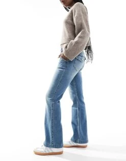 Hollister Low Rise Relaxed Bootcut Jean In Indigo For Women -Hollister Shop 207275183 3