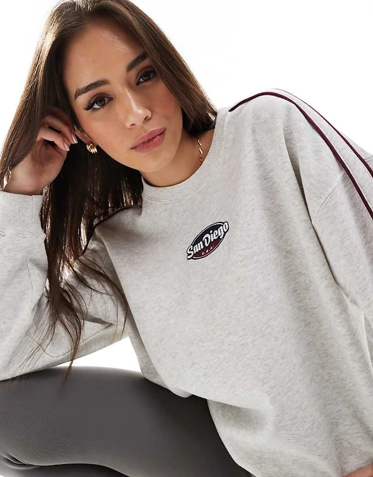 Hollister Contrast Panel Logo Detail Sweat Top Co-ord In Grey Multi For Women 6 Hollister Contrast Panel Logo Detail Sweat Top Co-ord In Grey Multi For Women - Image 4