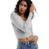 Hollister Contrast Ribbed Plunge Neck Crop Top In White And Grey Stripe For Women White Grey Stripe 2 Hollister Contrast Ribbed Plunge Neck Crop Top In White And Grey Stripe For Women White Grey Stripe -Hollister Shop 207361447 1 whitegreystripe
