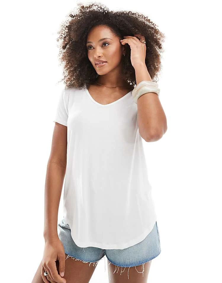 Hollister Logo Detail Relaxed T-shirt In White For Women 4 Hollister Logo Detail Relaxed T-shirt In White For Women - Image 2
