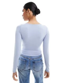 Hollister Scoop Neck Long Sleeve Crop Top In Blue For Women -Hollister Shop 207361622 4