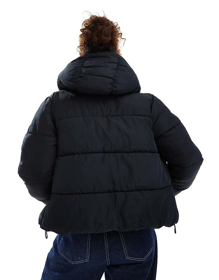 Hollister Everyday Padded Cropped Jacket With Hood In Black For Women 4 Hollister Everyday Padded Cropped Jacket With Hood In Black For Women - Image 2