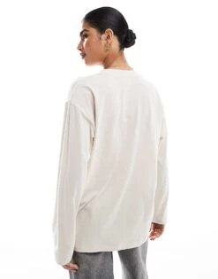 Hollister Long Sleeve Oversized Dad Slogan T Shirt In Taupe For Women -Hollister Shop 207361755 4