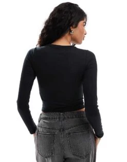 Hollister Round Neck Long Sleeve Fitted Top In Black For Women -Hollister Shop 207361797 4