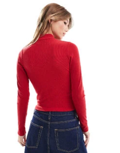 Hollister Motif Detail Long Sleeve Quarter Zip Top In Red For Women -Hollister Shop 207361815 4