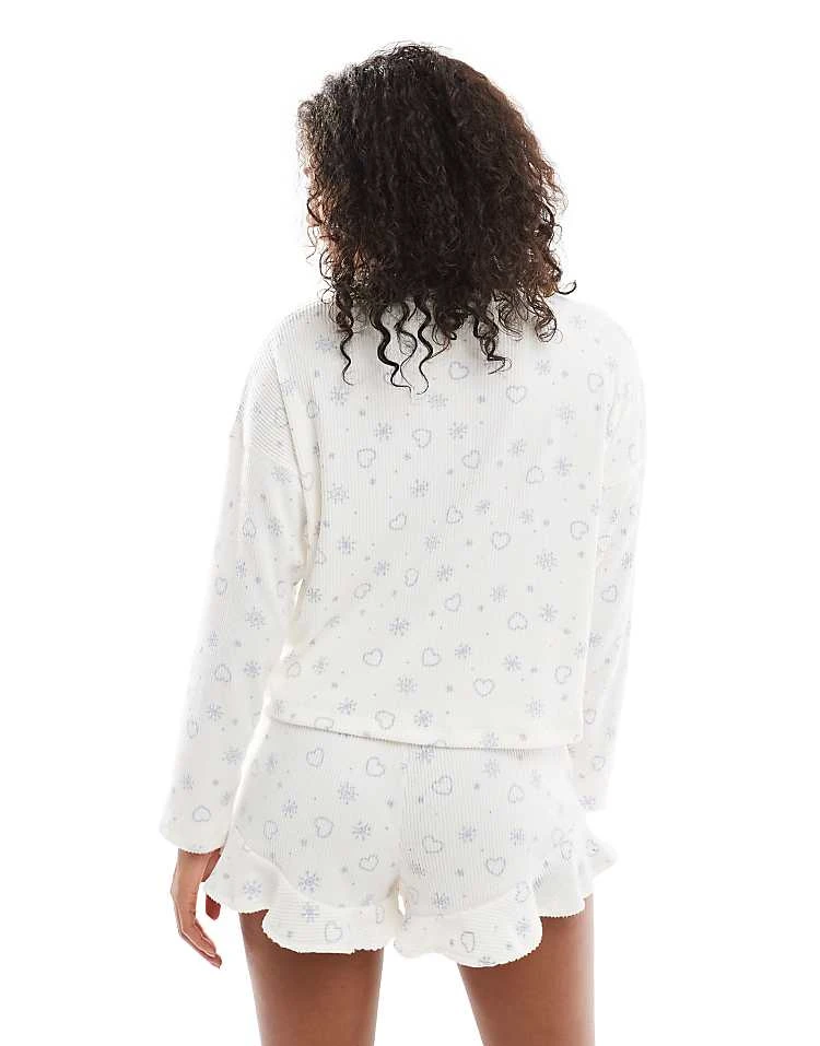 Hollister Nightwear Long Sleeve Top And Flippy Short Set In White For Women 4 Hollister Nightwear Long Sleeve Top And Flippy Short Set In White For Women - Image 2