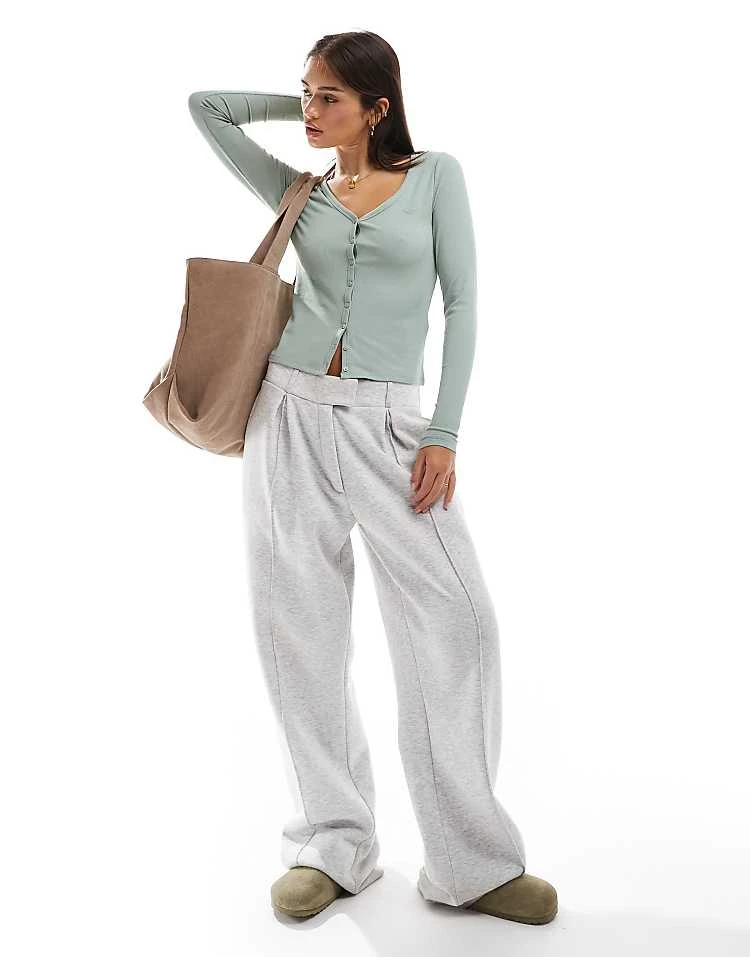 Hollister Icon Long Sleeve Button Through Top In Green For Women 4 Hollister Icon Long Sleeve Button Through Top In Green For Women - Image 2