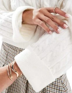 Hollister Cozy Knitted Cropped Jumper In Cream For Women -Hollister Shop 207362011 4