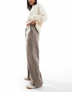 Hollister Pull On Relaxed Trouser In Brown Check For Women -Hollister Shop 207362153 4