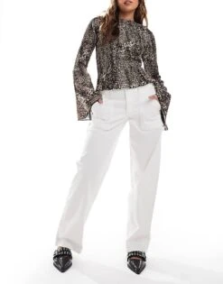 Hollister Relaxed High Waisted Jeans In White For Women -Hollister Shop 207362451 1 white 1