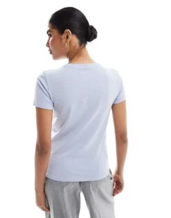 Hollister Short Sleeve Logo T-shirt In Blue For Women -Hollister Shop 207362548 4