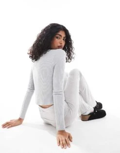 Hollister Ribbed Logo Button Down Crop Top In Grey For Women -Hollister Shop 207362601 3