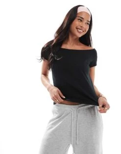 Hollister Off Shoulder Relaxed T-shirt In Black For Women