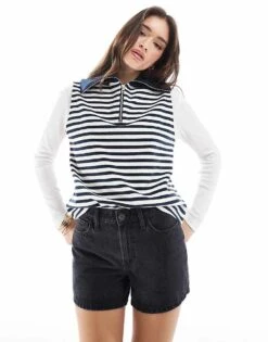 Hollister High Waist Relaxed Denim Short In Washed Black For Women