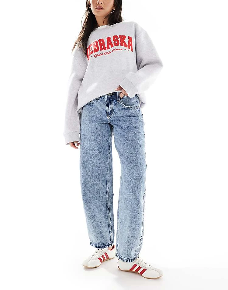 Hollister Low Rise Tapered Leg Jean In Light Blue Wash For Women 3 Hollister Low Rise Tapered Leg Jean In Light Blue Wash For Women