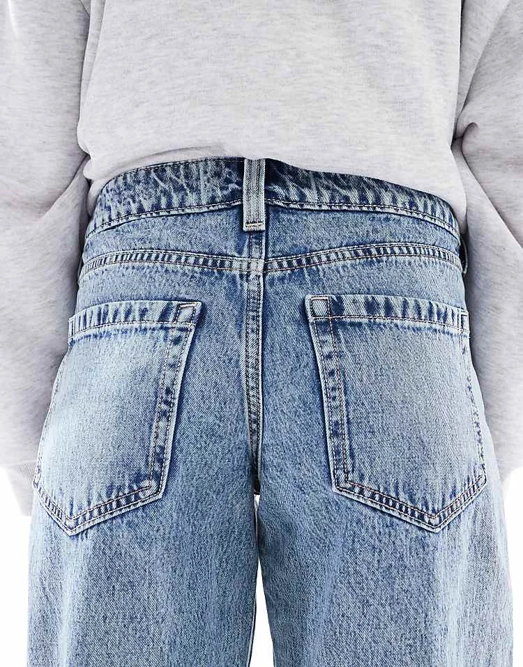 Hollister Low Rise Tapered Leg Jean In Light Blue Wash For Women 7 Hollister Low Rise Tapered Leg Jean In Light Blue Wash For Women - Image 5