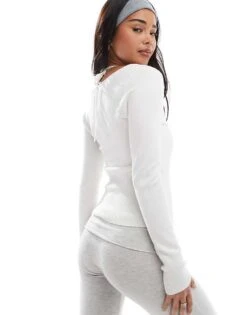 Hollister Long Sleeve Halter Neck Detail Top In Cream For Women -Hollister Shop 207895859 4