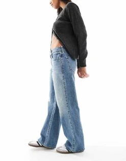 Hollister Curvy Mid Rise Baggy Fit Jean In Medium Blue Wash For Women -Hollister Shop 207895959 3