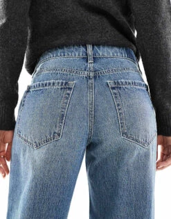 Hollister Curvy Mid Rise Baggy Fit Jean In Medium Blue Wash For Women -Hollister Shop 207895959 5