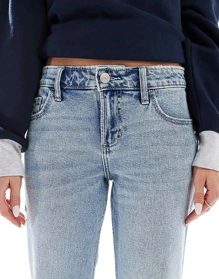 Hollister Low Relaxed Straight Leg Jean In Light Blue Wash For Women Mid Wash 6 Hollister Low Relaxed Straight Leg Jean In Light Blue Wash For Women Mid Wash - Image 4