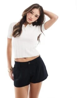 Hollister Low Rise Linen Short In Black For Women
