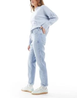 Hollister Ultra High Rise Mom Jean In Clean Blue Wash For Women -Hollister Shop 207896257 3