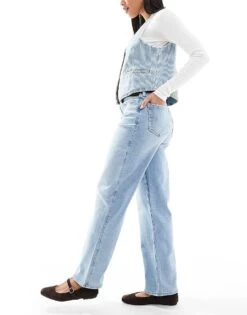 Hollister Ultra High Rise Dad Jean In Medium Blue Wash For Women -Hollister Shop 207896336 3