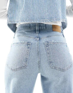 Hollister Ultra High Rise Dad Jean In Medium Blue Wash For Women -Hollister Shop 207896336 4