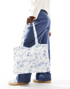 Hollister Large Sleepover Bag With Heart Detail In Blue Floral Print For Women Multi -Hollister Shop 207896337 3