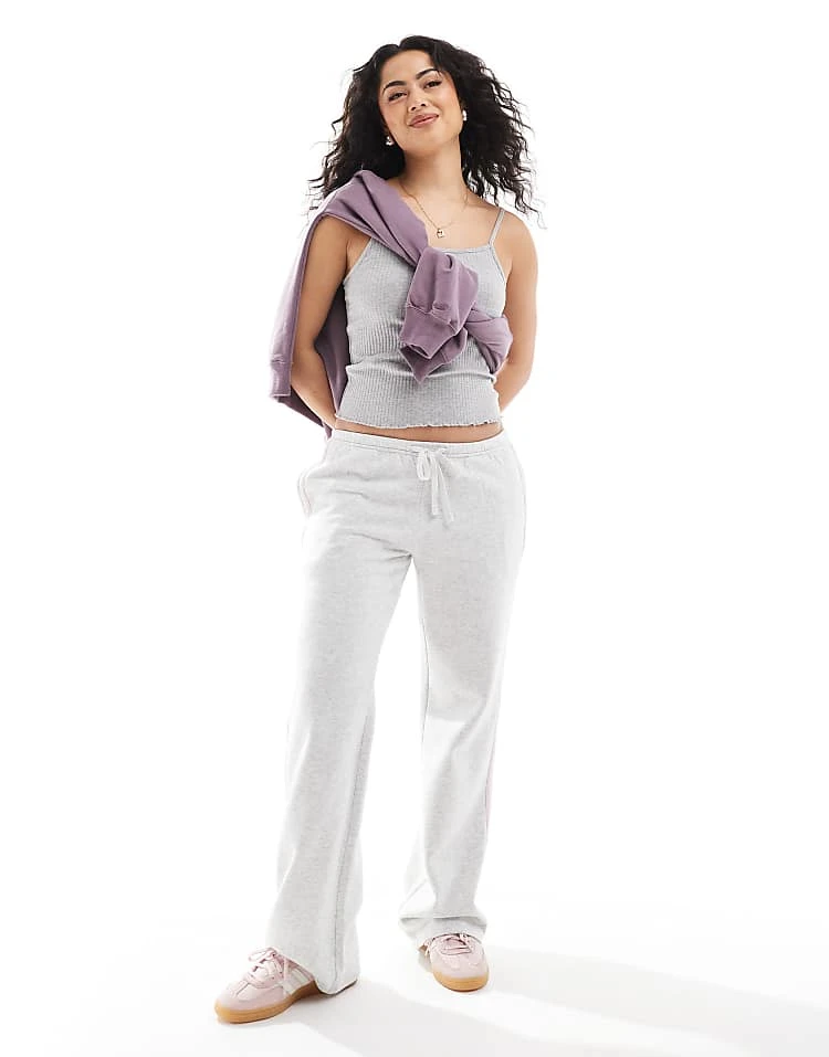 Hollister Contrast Stripe Low Rise Baggy Sweat Pant In Light Grey For Women 3 Hollister Contrast Stripe Low Rise Baggy Sweat Pant In Light Grey For Women