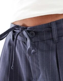 Hollister Low Rise Baggy Trouser In Beige For Women Pinstripe -Hollister Shop 207900947 3